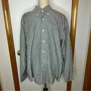 Eddie Bauer Long Sleeve Dress Shirt Men Large Gray White Collar Wrinkle Resist